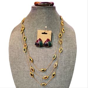 BUNDLE VINTAGE GOLD GREEN & RED 3 STRAND ENAMAL JEWLERY SET
